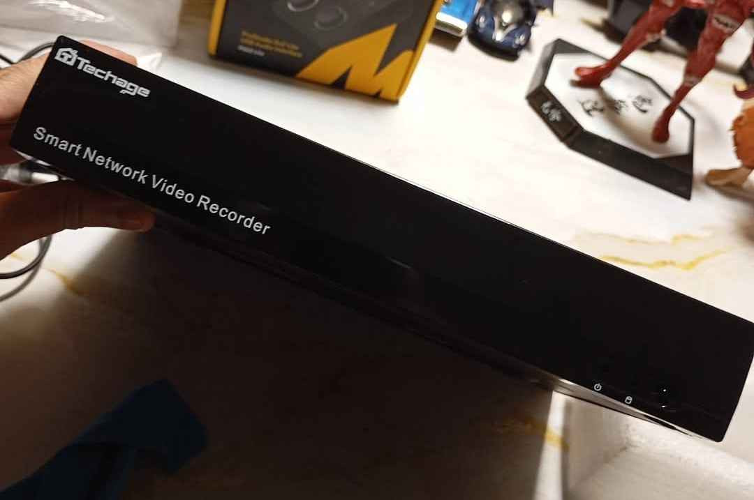 Nvr ماركة techage العالمية 8 كامرات دقية 3 ميگا تربط عليه كامرات بدون وايرات او كامرات ip ***********وياه هارد 1 تيرا سعره 75 مكاني الدورة حي الصحة بغداد, العراق
