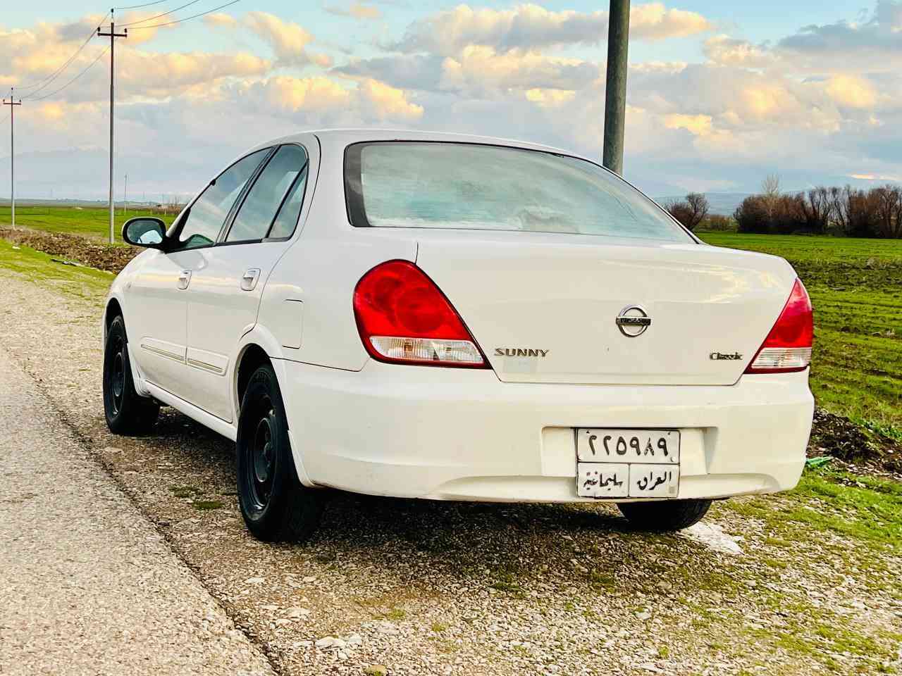 سە رە تا بە ناوی خوای گەورە و میهرە بان  سە نی ((2010)) بۆفروشتن سە یارە کە زۆر جوانە بۆیاغی نیە  دوسێ جێ ساردی هە یە  سە نە وی بە ناوی خۆمە وە یە  وە سە نە وی بە سە رناچێت تا((2027))گێرو مە کینە ی بە شە رت لێکدراوی نیە تەقە و دە نگی تیانیە پێشو دوای بە شە رت  سە یارە کە زۆر بە پاکی ماوە تە وە  مالی دۆستە شوێن شارە زور*********** جوابی کۆمیت نادموەتلفون بۆخاونکی بەکن السليمانية, العراق
