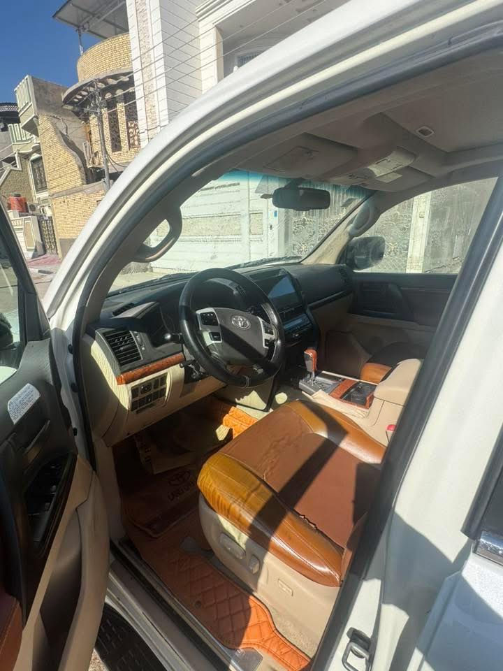 لاندكروزر جكسار  موديل ٢٠١٤  رقم بصره ماشيه ١٩٠ الف كيلو 
ثمانيه سلندر. سياره كفاله من ضربه والحادث والصبغ فقط باردات. ما مبينات. السعر ٣٦٥ ورقه  موجود بالبصره  الشراي يتصل ***********
