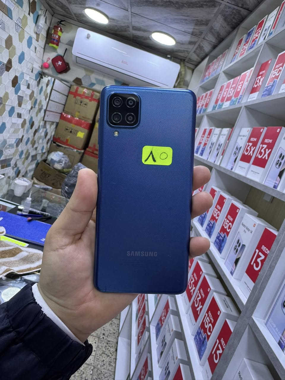 سلام عليكم موبيلات للبيع الاسعر داخل
الصور ملاحظة كل الموبيلات بيها مجال 
***********  / ***********
او مرسلة الموقع  موصل ايسر الكرامة أسم المكتب يونس فون
