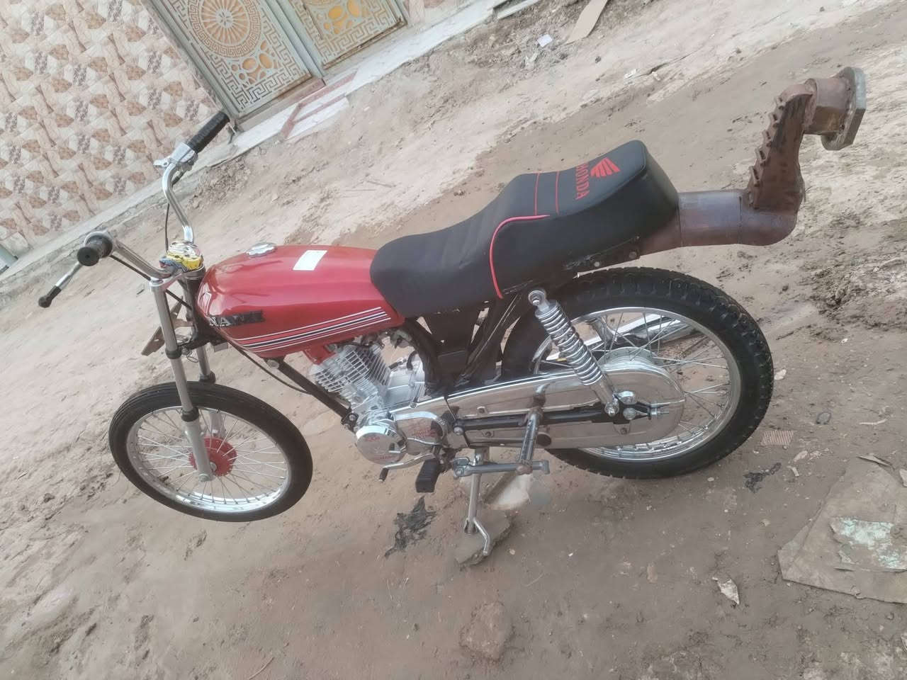 السلام عليكم دراجه للبيع***********
