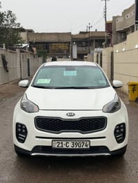للبيع كيا سبورتج موديل 2017 لون ابيض حادث السياره بنيد بدون دواخل ولبا...