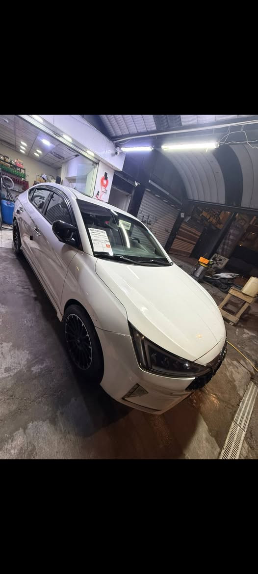 سلام عليكم سياره 2020 معروضه للبيع سيارة مناقصها شي مكفوله كفاله عامه سيارة بسمي مكاني بغداد بوب شام الاستفسار رقم الهاتف ***********
