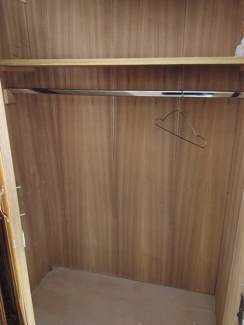 السلام عليكم... غرفه صاج عراقي نضييييفه كلش متكونه من 7 قطع
زاويه بابين وملحق
كنتور 6 أبواب وملحق
جربايه
ميز تواليت
ميز تلفزيون
2 كومدي
صاج عراقي خارج وداخل  تكمه درجه أولى


**إذا كنت صاحب هذا الإعلان وتريد حذفه لأي سبب، رجاءا أرسل رسالة إلى الدعم الفني**