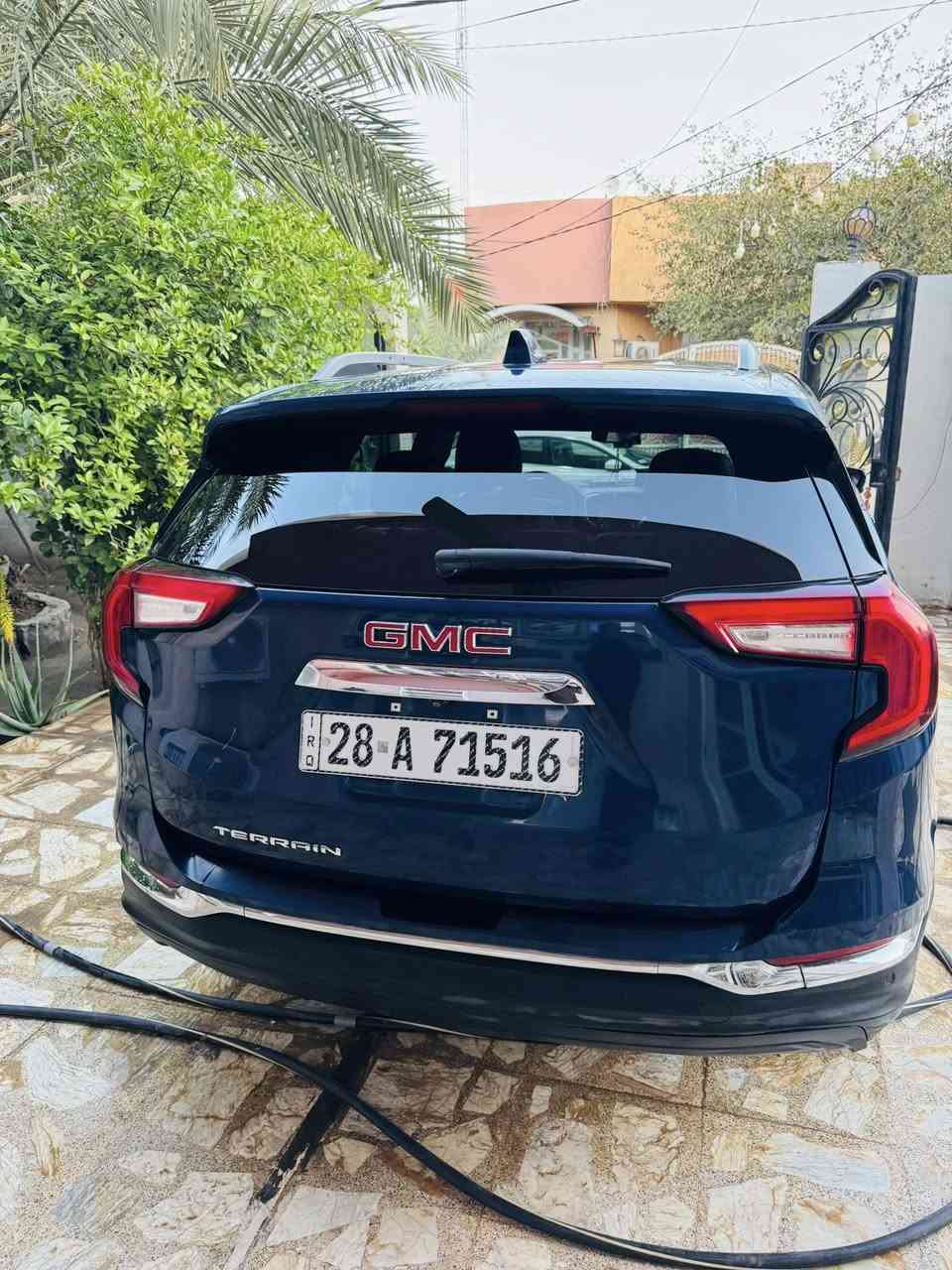 السلام عليكم ورحمة الله وبركاته..                                         🚗 للبيع – GMC Terrain 2022 🚗

🔹 النوع: جي ام سي تيران  
🔹 الموديل: 2022  
🔹 الفئة: SLE (مواصفات معروفة)  
🔹 عداد المسافة : 42 ألف ميل  
🔹 الرقم: نجف الجديد (باسمي)  
🔹 الاستخدام: السيارة على إيدي من دخلت للعراق 

✔️ مداور مباشر  
✔️ حادثها موضح بالصور بكل شفافية  
✔️ جاهزة بالكامل (محرك + كير + تبريد)  
✔️ الحمد لله ما عوزها شي  

💰 السعر: 150 وقابل للتفاوض بشي بسيط  

📍 الموقع: النجف الأشرف  

📞 للتواصل:  
***********  
متواجد أيضاً على الفيس بوك  

إذا ما عجبتك السيارة، اذكر محمد وآل محمد 🙏  
(اللهم صلِّ على محمد وآل محمد)
