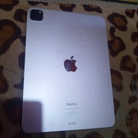 ايباد برو معالج m2 ذاكره 256 طفه فجاء ماعرف شبي ابيع علا هل حطه بدون ك...