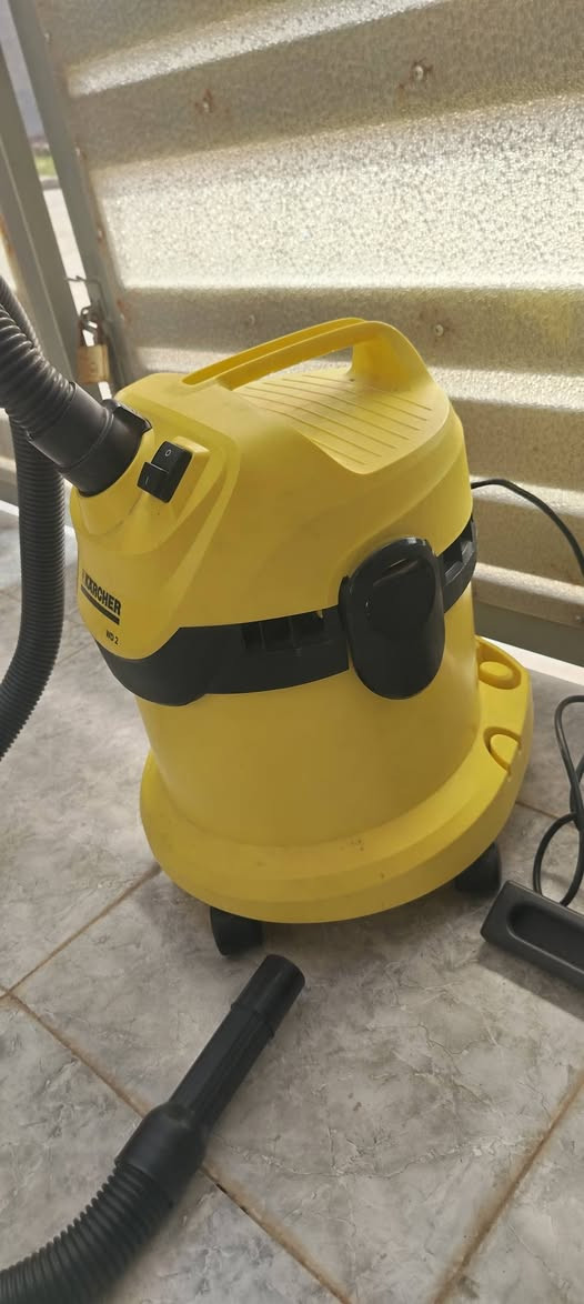 مكنسة كارشير. باله. كلش نظيفة (البوري ترهيم مو مالتها).  السعر 40 الف وبيها مجال. للأستفسار راسلني خاص


**إذا كنت صاحب هذا الإعلان وتريد حذفه لأي سبب، رجاءا أرسل رسالة إلى الدعم الفني**