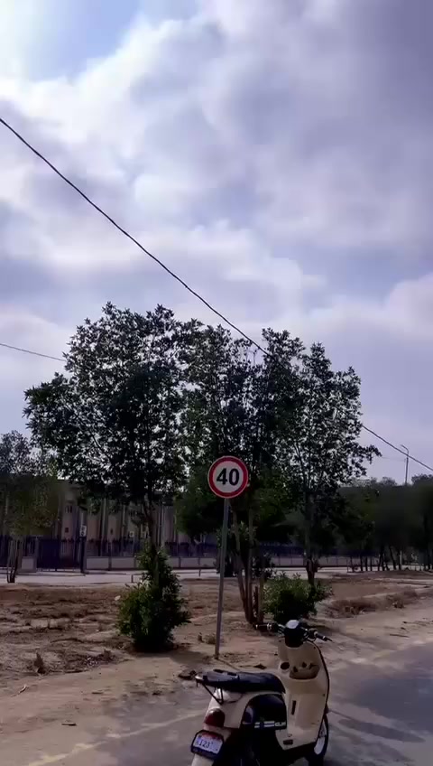 السلام عليكم ماكس بوليسي دراجه مكينه لا تبخير ولا تنقيص دراجه بوشه بلاد 49مفتوحه
سلف هندر كهربائي كله شغلاه 
عنون البصره جامعه الكرمه 
***********
وتساب
السعر 700وبيه مجال
