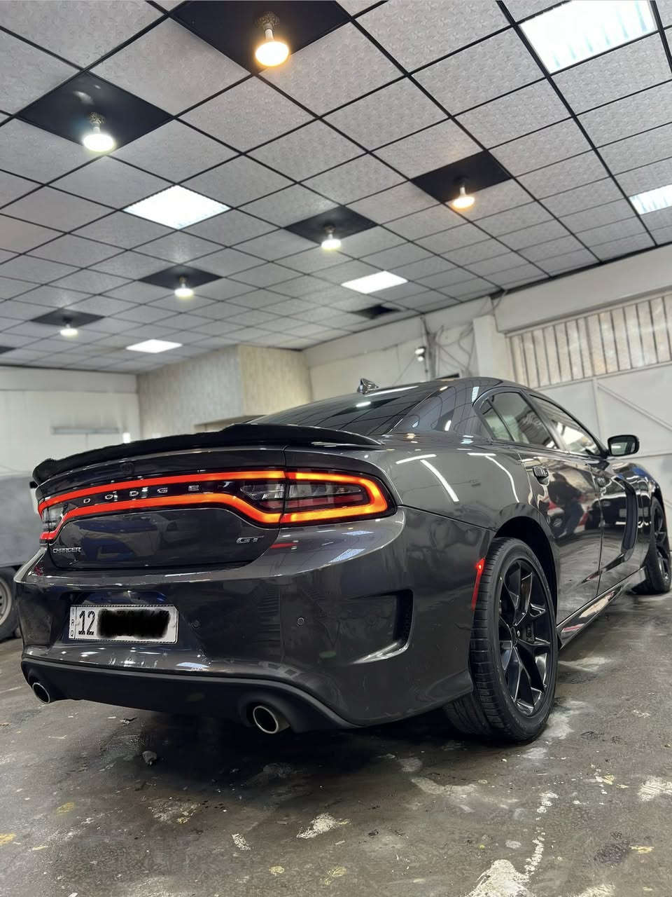 السلام عليكم
للبيع فقط فقط اقساط أقساط اقساط 
المقدمه ١٠٠ يعني دفتر 
وبل شهر ٤٠٠ دولار اقل من ٤ ماابيع 
جارجر جيتي اصل وفصل 
موديل 22
للبيع فقط بدون مراوس 
ماشي 23ميل 
ضرر جاملو امامي وشبر بل بوند 
وكلير أمريكي جاملو النفر
مواصفات الجيتي معروفه 
شفتات استيرن 
شاشه كبيره 
كار بلي
ويل اصلي ٢٠ 
السيار مكانها الموصل 
الشراي يتصل عل الأرقام 
***********
***********
