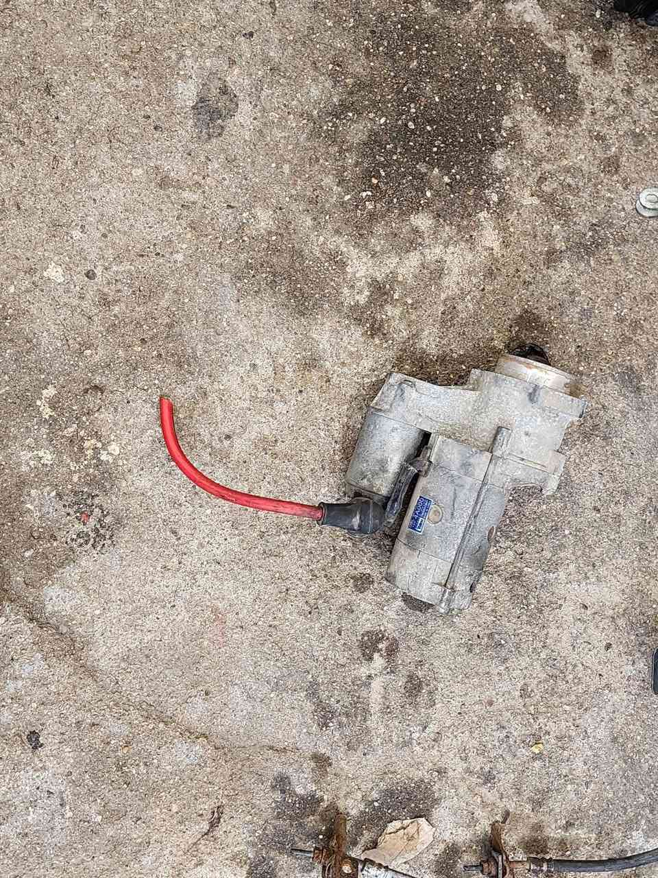 البيع شلع الكل عالفحص السعر ٢٠٠ الف الي يفيدنه يراسل واتساب 
***********
