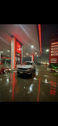 جيب كومباس Jeep compass 2019 لمتدد توويل  سيارة على ايدي جدا نضيفه ادا...