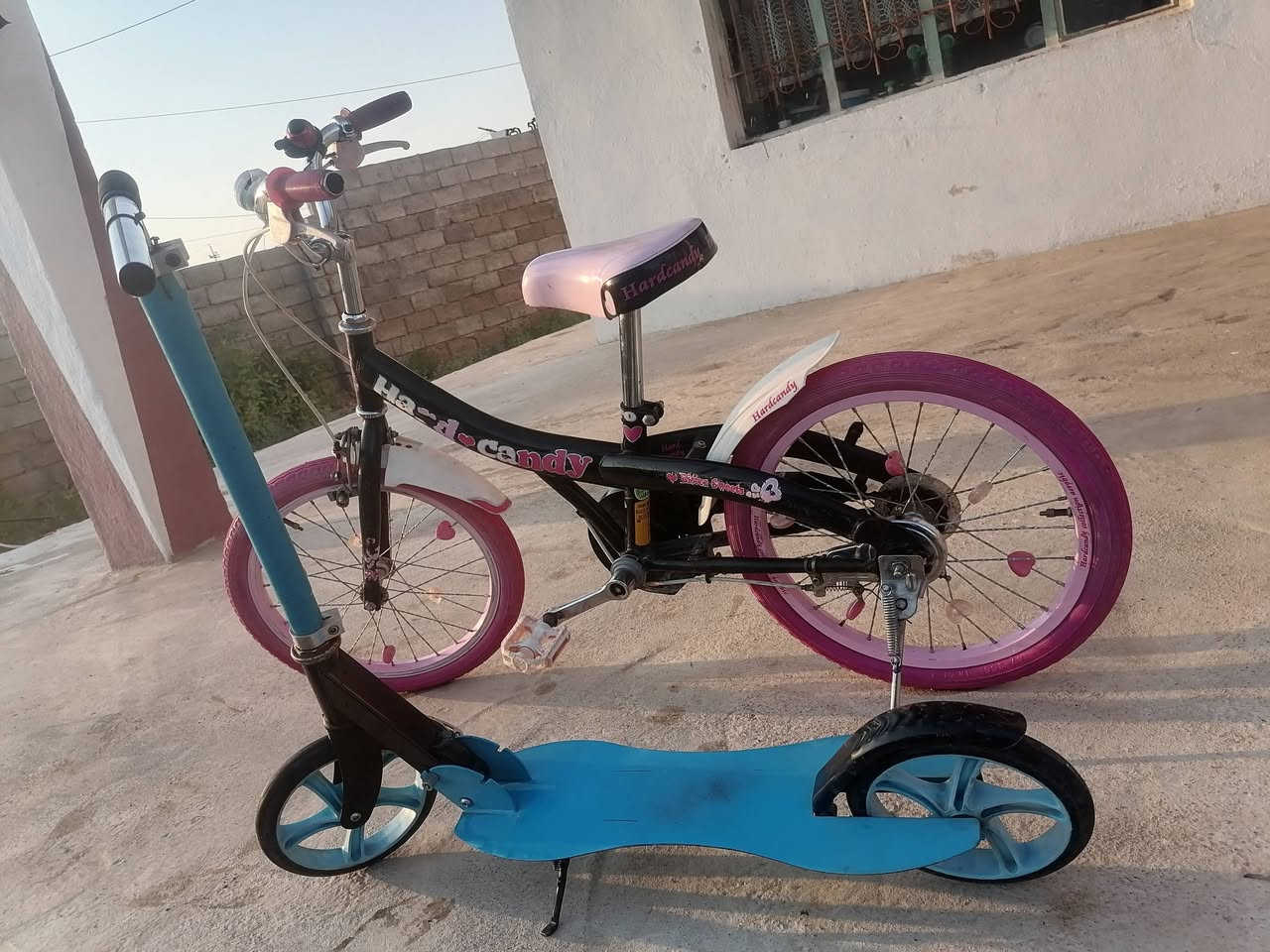 السلام عليكم باسكل وسكوتر للبيع الباسكل حجم 18السعر 60وبي مجال 50قفل


**إذا كنت صاحب هذا الإعلان وتريد حذفه لأي سبب، رجاءا أرسل رسالة إلى الدعم الفني**