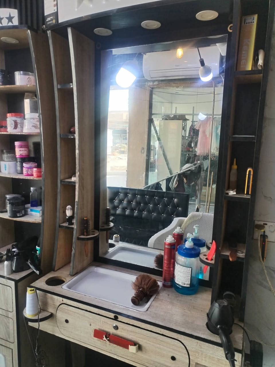 للبيع ٣  مري ولحق مالتهن واح نضيفات للبيع كلهن ٢٥٠ بغداد الغزاليه ***********
