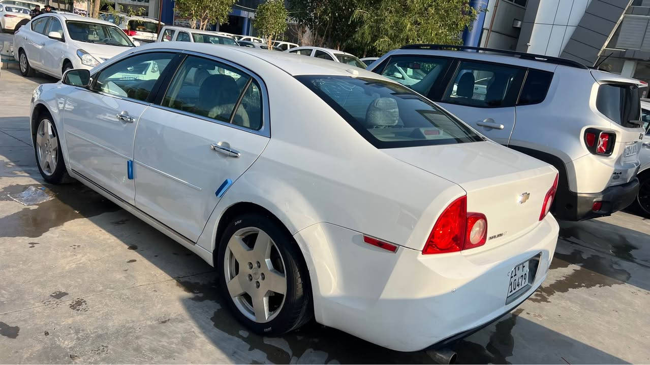 ماليبو 212 خليجي محرك 2500 المرغوب سنوية ورقم سليمانية جديد لحد 2031 هزة وفحص وكل شي جديد وباسمي فحص السونار بالصور بيه بس باب صبغ سعر 95$ مكاني كلار *********** كالار, السليمانية
