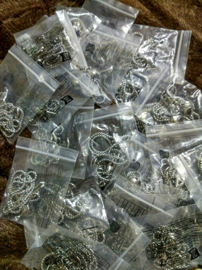 تعبر عن التمرد، القوة، أو كجزء من أزياء الـ "Cosplay" والموضة البديلة. لا تحمل بالضرورة معنى ديني عميق بقدر ما هي قطعة جمالية مرتبطة بالفن الخيالي (Fantasy Art).


**إذا كنت صاحب هذا الإعلان وتريد حذفه لأي سبب، رجاءا أرسل رسالة إلى الدعم الفني**