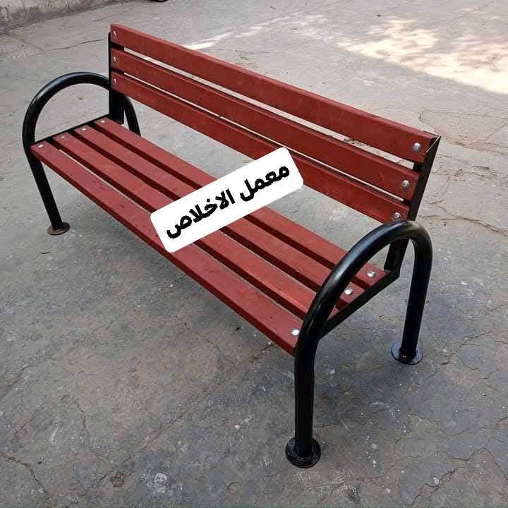 رحلة تفرين ٣٣(عرض متر إرتفاع ٧٠+ المقعد ٣٨ ) الخشب Ndf ١٧ ملم تركي
الحديد ملم وربع ثقيل.
...
رحلة نفر ٢٤
ستول جامعي ٢٤
مسطبة ١٠٠ 
سبورات ٢٤٠×١٢٠ السعر ١٠٠ الف
مسطبة بدون يدة ١٠٠

مسطبة قياس ١٥٠ سنتيم ١١٠
فاترينا حديد ثقيل
إرتفاع ١٩٠
عرض ٨٠ سنتم
العمق ٣٠
السعر ٧٥ الف 
خشب Ndf 18