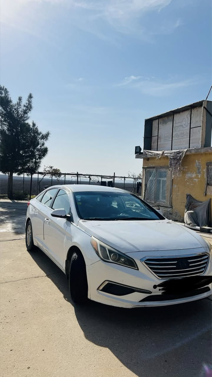 سلام عليكم للبيع سوناتا امريكي  محرك  جي دي اي 2017 قطعة صبغ بدون ضربا بدون دواخل بدون ايرباك  بدون شاصي كير محرك بشرط رقم جديد سنوي منتهي تحويل بشرط سعرا 118 وبيها مجال رقم *********** واتس فقط
