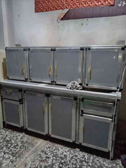 كاونترات نضيفه جدا و تسگام المنيوم
سعر مناسب! 
كربلاء حي جاير  واتساب: 
***********
