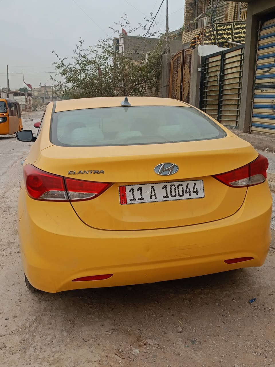 يا الله السلام عليكم
النترا موديل 2013 امريكي  
حادثها باب فقط 
سيارةجديده وحلوه مال جناي
مكينة گير حدادية تبريد على الفحص
حجم المحرك 2000 دوش المرغوب لا تبخير ولا تنقيص    
تحكم ستيرن
داخل لونين
تدفئه تبريد  
تدفئة كشنات 
مكان السيارة بغداد
رقم بغداد بسمي تحويل ثاني يوم  مصفره هيئه وغرامات 
 اي استفسار عن الرقم ***********
