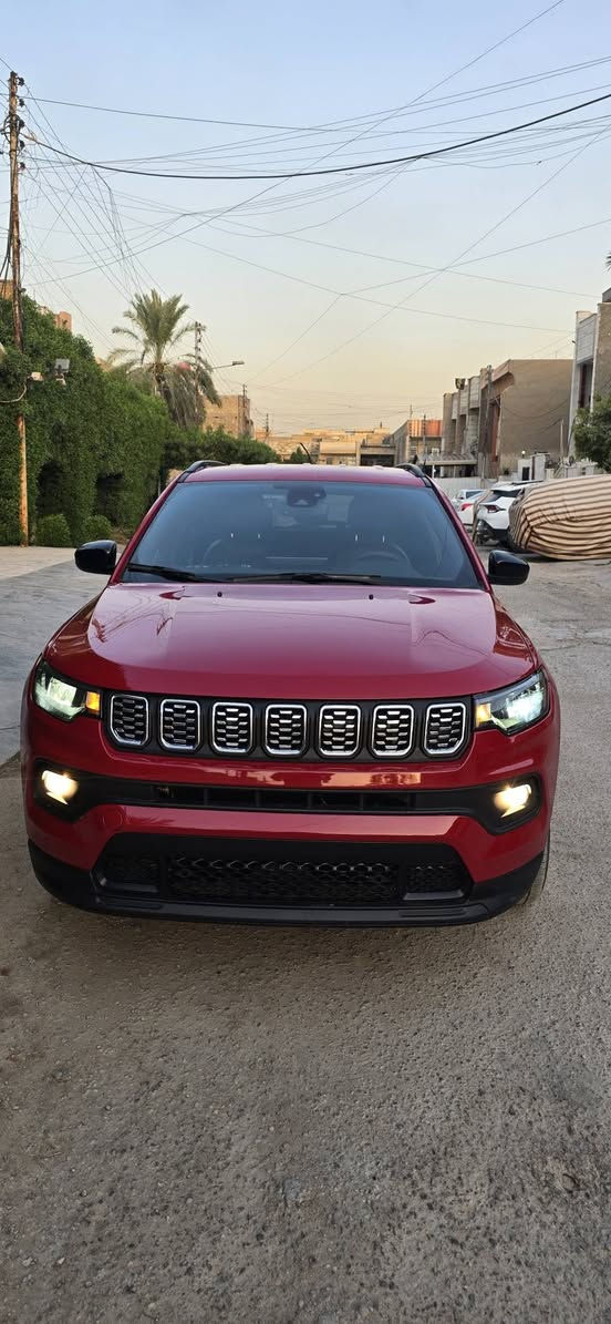 🚙 للبيع – جيب كومباس 2023 وارد أمريكا 🚙
🔹 الموديل: 2023 السعر ..13200$ بيع فقط
🔹 الوارد: أمريكي
🔹 المسافة المقطوعة: 21,000 ميل
🔹 الحالة:
▪️ حادث بسيط – تبديل بونيت ودعامية أمامية
▪️ صبغ بسيط في تكمه جه سايق (كد شبرين فقط)
▪️ مكفولة من الشاصي واللِغَد ارباك ستيرن دشبول طاك..
▪️ باقي السيارة نظيفة جداً
🔹 المواصفات:
▪️ داخل سياره جلد ..
■ شاشه دجتل لمس..
■ نشغيل بسمه ابواب بصمه
■ صندوك خلفي كهرباء..
■مازدات امامي لد بلوجكترات امامي
■توقف ذاتي 
■رادارات جوانب تنبيه
■حساسات خلفيه 
■كشنات تدفئه ..باقي مواصفات معروفه ..
▪️ فحص مؤقت (حالياً بدون رقم)
▪️ محرك 2000cc تيربو
💵 السعر: 13200 $ دولار فقط
📍 الموقع: بغداد – البنوك – شارع الكنيسة
📞 للتواصل: ***********
🔸 بيع فقط ونقد ....
