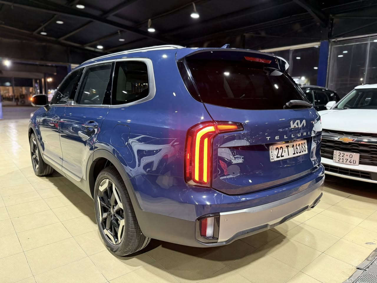 كيا تيلورايد EX فول مواصفات موديل 2024
#عداد_المسافة : 1 الف ميل حقيقي ( زيرو )
#الضرر : صبغ بنيد فقط
#الرقم : اربيل الحديث ( تحويل او وكالة )

#المواصفات :

▪️السيارة : #كيا #تيولارايد لون مميز
▪️المحرك :  V6 سعة 3.8 لتر بقوة 295 حصانًا
▪️حجم الويل : ويل كب حجم 20 اصل مع طقم تايرات بحالة ممتازة
▪️شاشة لمس كبيرة مقاس 12.3 بوصة
▪️مصابح امامية زنون
▪️بصمات عدد 2 للأبواب مع بصمة جنطة وبصمة تشغيل وتشغيل عن بعد
▪️شاحن لاسلكي ( واير ليس )
▪️رادار امامي مانع تصادم
▪️حساس خلفي اصل
▪️تحذير الخروج عن المسار
▪️تحذير النقطة العمياء
▪️مقاعد تبريد وتدفئة
▪️تدفئة مقود القيادة
▪️كامرة خلفية دوارة اصل مع الستيرن
▪️تحكم فول كهرباء لكرسي السائق والراكب
▪️ذاكرة كشن لحفظ وضعيات الجلوس ( ميموري )
▪️سستم صوت
▪️تشغيل عن بعد
▪️صندوق كهرباء
▪️صف ثالث من المقاعد 7 راكب
▪️اوتو هولد 
▪️تحكم ستيرن جهتين بلوتوث وحاكية وكروس سرعة وتحكم صوت 
▪️نظام ABS مانع انزلاق
▪️السيارة جديدة وبوضع الشركة.

السعر المطلوب : 308 ورقة مع المجال.

 
الاتصال على : ***********

‎معرض سما دبي لتجارة السيارات والمزادات الامريكية
النجف - المدينة المائية -مقابل حي الجامعة

ولمشاهدة المزيد من السيارات الخاصة بمعرض سما دبي  للسيارات الامريكية زورو موقعنا على الرابط التالي:

‏https://m.facebook.com/معرض-سما-دبي-لتجارة-السيارات-والمزادات-الامريكية-109437940947714/?ref=bookmarks
