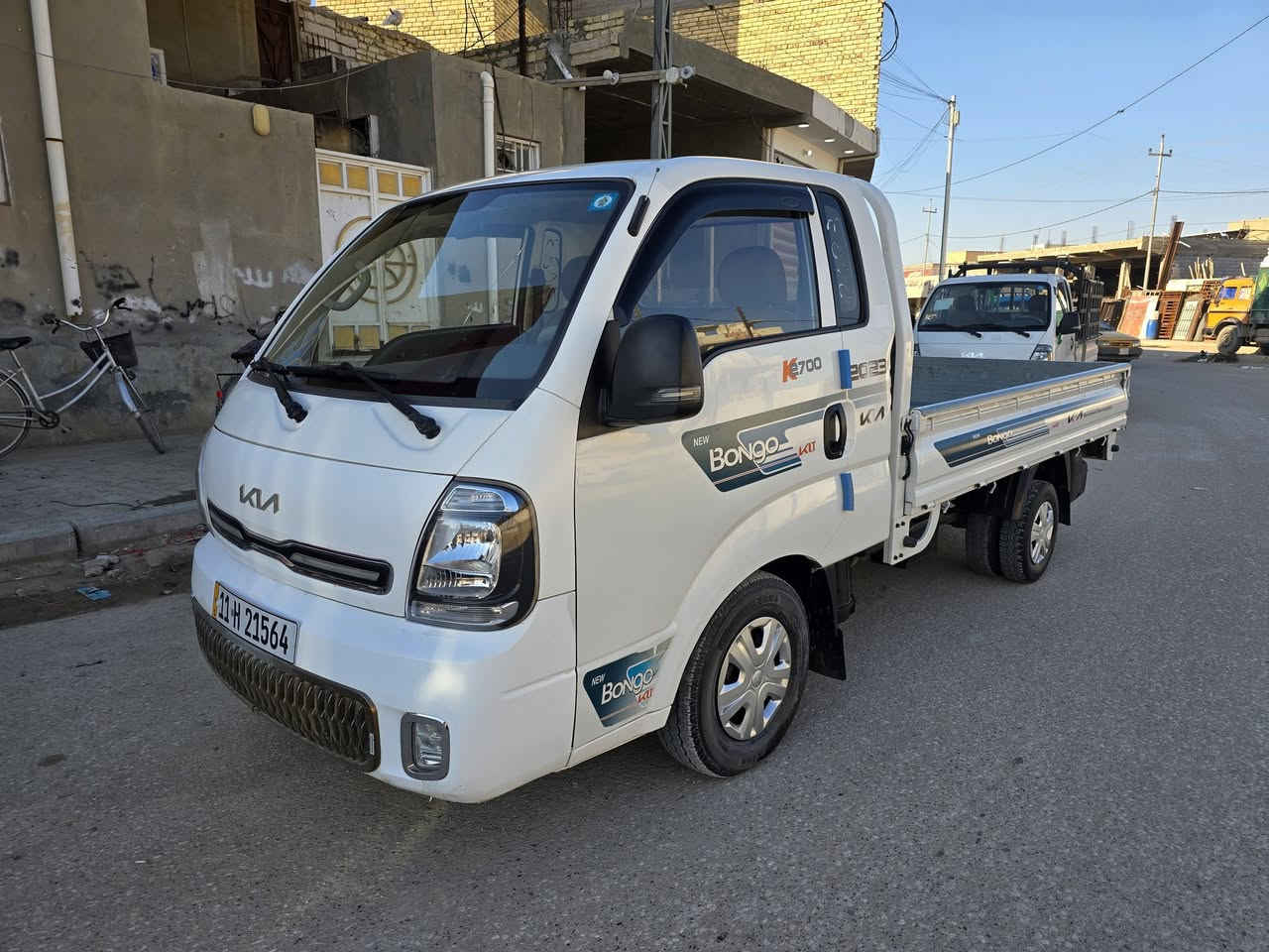 السلام عليكم
كيه موديل 2023 رقم بغداد دولي بسمي 
مكفوله كفاله عامه ماشيه 79 الف حقيقي 
سياره على وظع الشركه 
كير محرك شرط على البلاد 
تبريد تدفئه شغال 
حداديه شرط تخم تاير شرط 
السعر 152 
الاتصال *********** مكان ديوانيه
