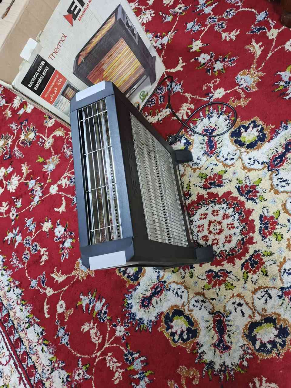 السلام عليكم 
هاي غراض للبيع كلهن بيعه وحده سعرهن١٠٠الف 

العنوان:الحرية 
رقم الهاتف:***********
