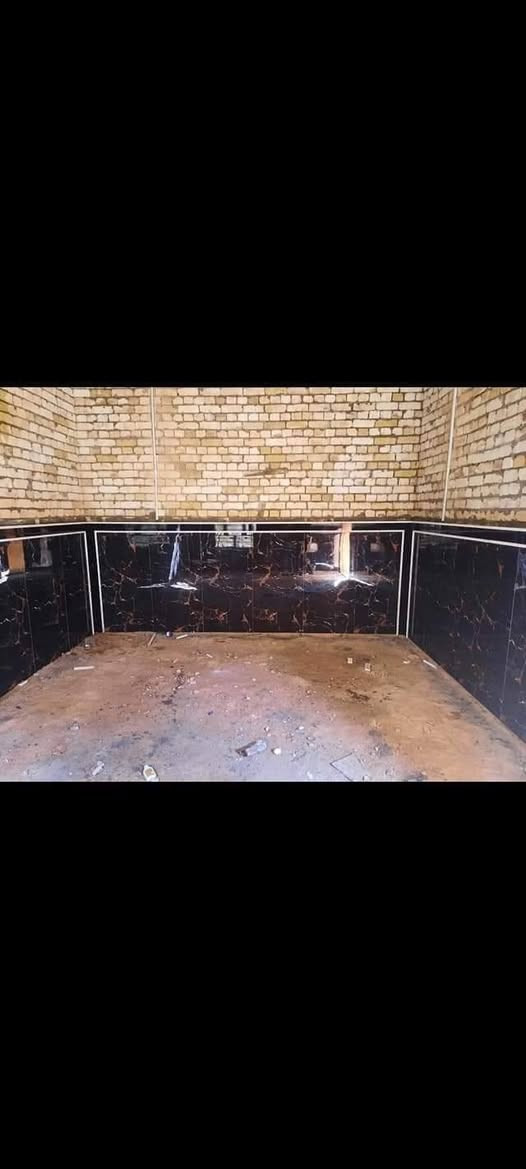 السلام عليكم عملنه سيراميك لوح لبخ تصفير واجهات لبخ وتقطيع  شرط درجه اولئ كربلاء  ***********
