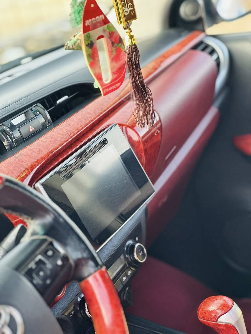 تويوتا 2019كويتي اصل كير اوتماتيك كفاله عامه من كلشي السياره ماشيه ١١٩محرك مامفتوح رقم بصره دولي تحويل ثاني يوم 265وبيها مجال لشراي يدلل مكاني ناصريه قلعه سكر ‭٠٧٨٣ ٤٩٦ ٧٧٠٣‬
