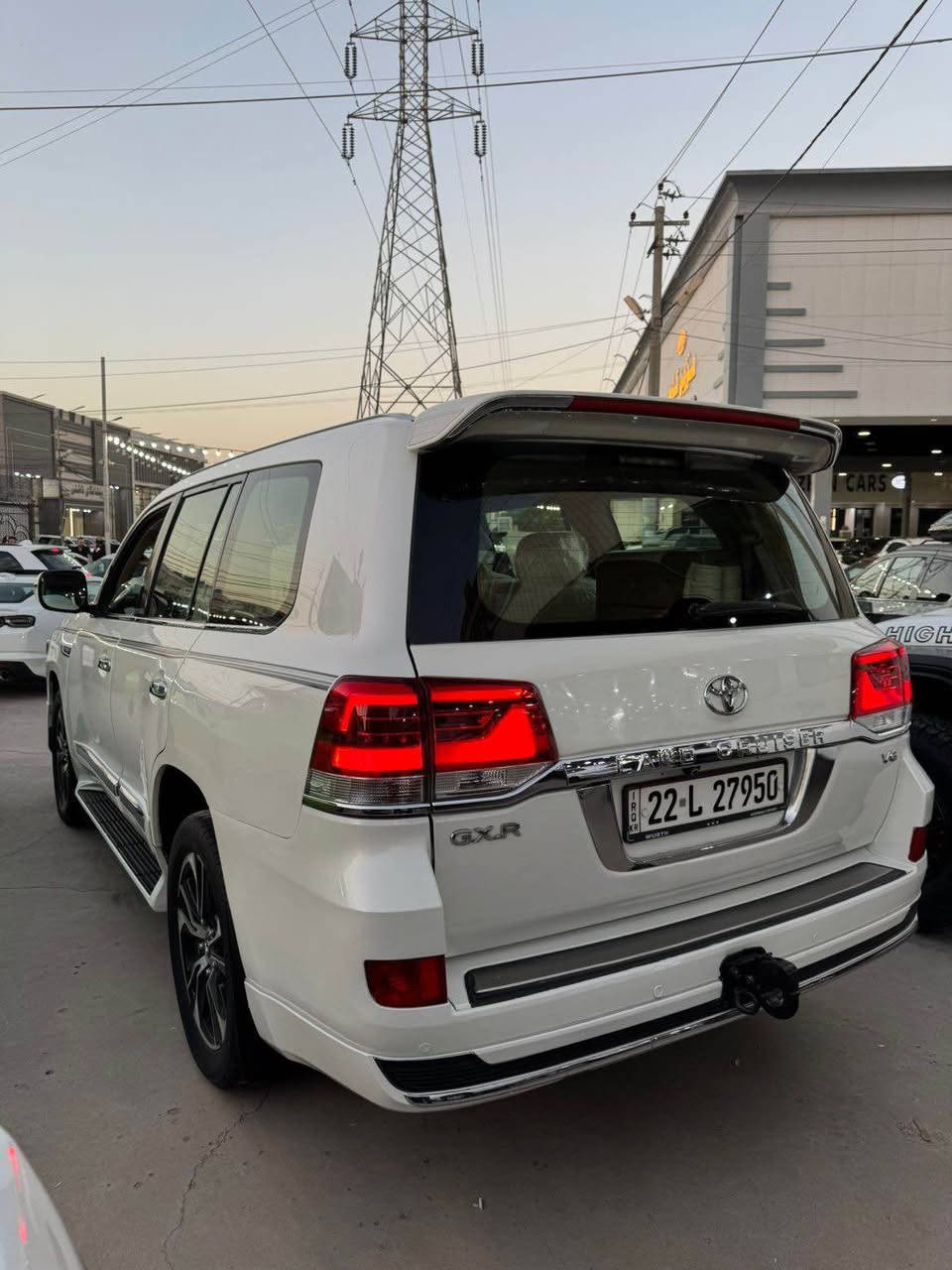 السلام عليكم اخوان
لاند كروز 2008 
محدثة 2021 
للبيع بالاقساط لجميع المحافظات 
بدون كفيل 
العنوان اربيل 
بالاقساط اقساط
مقدمة 130 $ ورقة 
للتواصل واتساب 
*********** أربيل, العراق
