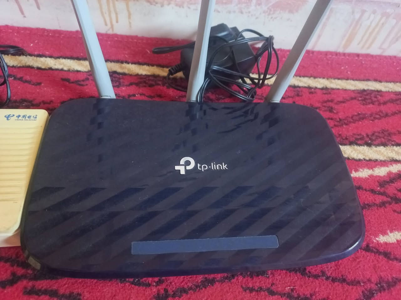 السلام عليكم غراض للبيع
......راوتر TP Link نظيف استعمال كلش قليل مع تحويلة كيبل ضوئي سعرهم 20 الف......
......كيبورد العاب شركة انفنكس سعره 5 آلاف.....
.....واي فاي حاسبة جديد سعره 11 الف.....مكاني بغداد مجمع بسماية رقم الهاتف ***********
