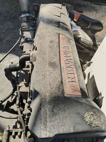 للبيع محرك فالفو دي 13كامل شغال شرط الحمل استندر كامل مع تفرعاته مع طبكه مالته مربوطه بيه مه صالنصه جديدا كلش لاتصال ***********
