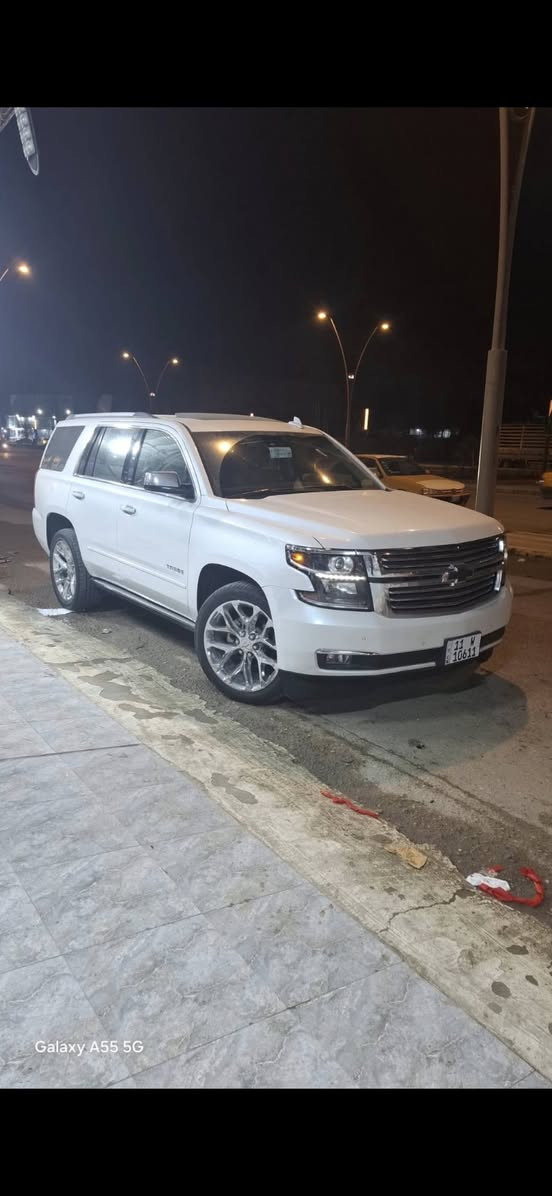 السلام عليكم
تاهوموديل ١٧ حره للبيع او مراوس فئة البريمير يعني اعلى مواصفات حتى الدوس كهربائي امريكي حادث تبديل بنيد وجملغ اصليات نفس الون وفتح براغي الباب الخلفي شرط كفاله  ايربك وشاصي  ماشيه ٨٠ الف
ارقام وسنويه وملسق جدد يغداد بسمي 
  مكان السياره ناصريه مركز.  هاتف *********** بيه واتساب
         التوفيق للجميع
