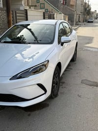 بي وايدي ٢٠٢٥سياره ماشيه ٣٠٠٠كيلو متر زيرو مرقم جديد سياره كفاله من رق...