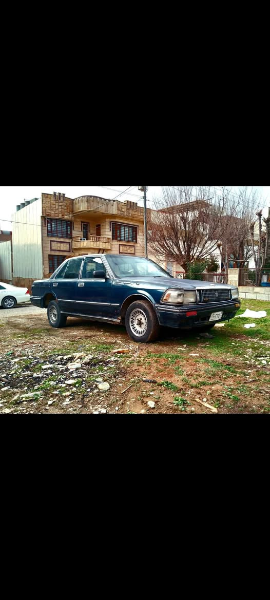 ئەم سیدانە بۆ فرۆشتن 
مۆدێلی 1990 
گێڕو مەکینەی ئەڕنەب 2500 ی تۆماتیک 
ئاڕمی پلاستیکی سلێمانی 
پێنج تایە و ویلی سۆپەر لەژێریا 
کارەبای و گەرمی ئیش ئەکات 
کۆمپلێسەری تەبریدی لەسەرە 
جام کارەبا 

سەیارەکە تەنها پارەی گێڕ و مەکینەکەیە 
نرخی 13 گەڵا 
شوێن سلێمانی 

***********

*********** السليمانية, العراق
