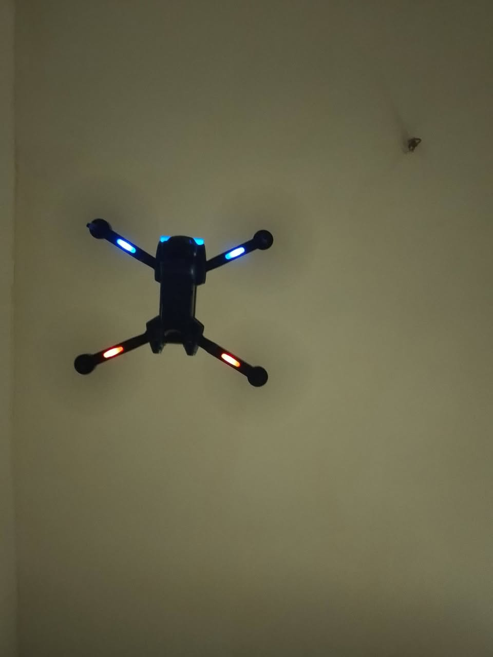 درون مستعمل بعده لوك السعر50 ارتفاع 150مدى 240لل تواصل***********
