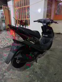 ماكس عدلة • ٢٠٠٥ • بوليس