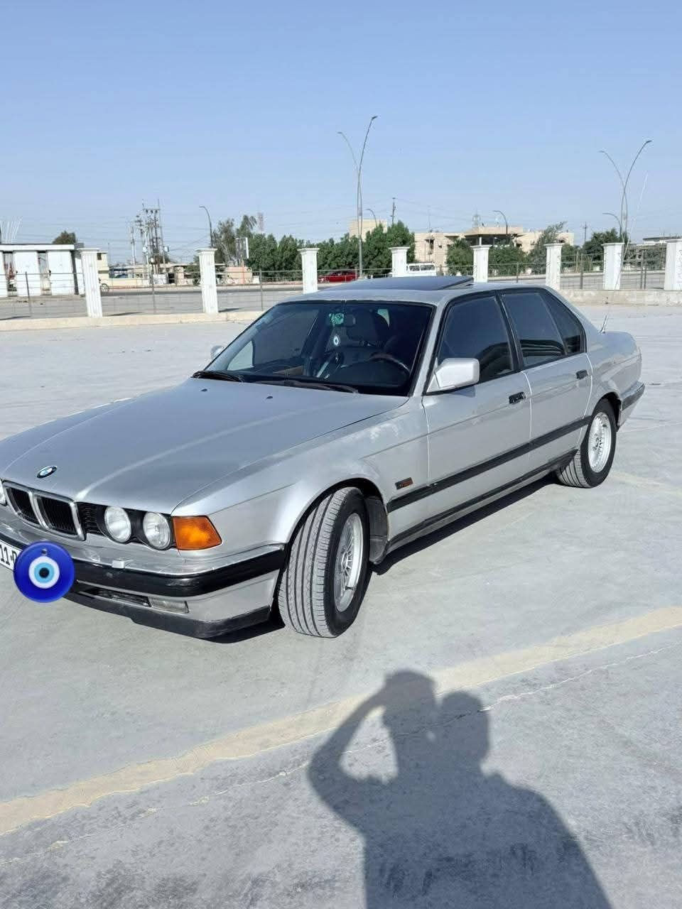 السلام عليكم
بسبب الوعود الكاذبه رجاء الموشراي لا يتعبني 

سياره جديده وبلاديه ع

 وضع الشركه 

بي ام دبليو.   730i.اصل

8سلندر مسكر أصل 

موديل 1993 بلاديه  

رقم بغداد انكليزي تحويل ثاني يوم 

بدون حادث ولا صبغ بلاديه

تخم تاير جديد ويل شعاع نضيف 

كير محرك شرط الكفاله 

تبريد ثلج شرط

. سياره فول مواصفات 

تشغيل واطفاء  عن بعد ع ريمونت مع تشغيل لايت نضام أمريكي 

. سلايت طكتين  

كشنات فول كهرباء هيتر 

خزن ميموري 

حداديه امامي خلفي جديد شرط  جاهزه 

+ كهربائيات بلاد شرط ع وضع الشركه 

خارج وداخل جديد ونضيفه 

دواخل غرفتها نضيفه شرط 

  مكاني واسط الكوت 

للاستفسار الإتصال على الرقم 

***********
