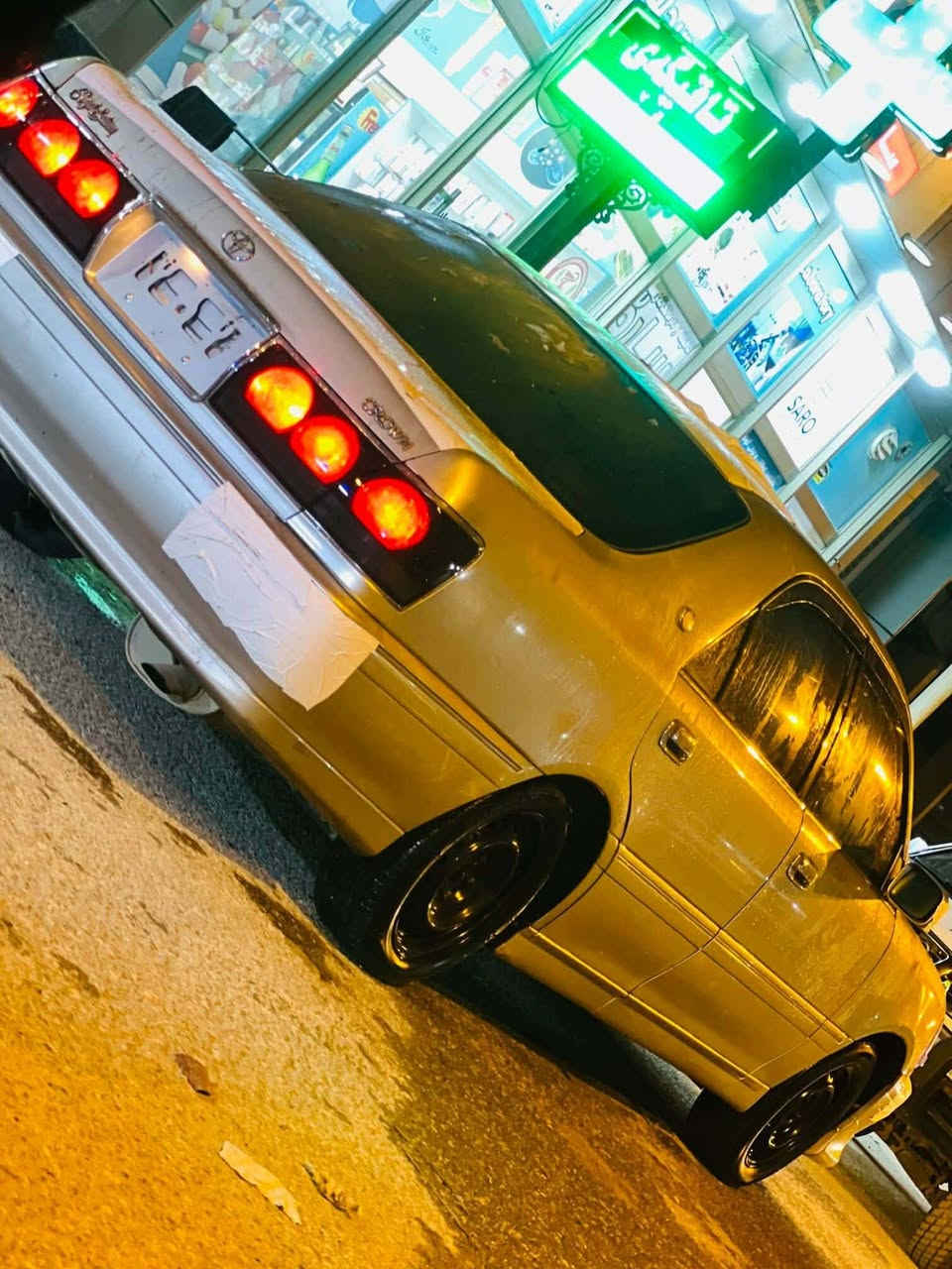 مەلیکە 2003 دیفۆڕی گەورەیە گێرو مەکنێە بەشەرتی سەت وەستاا ئەمەم بێ داعم بێ  لێدراو کەفەر گۆڕاو شەنسی بەشەرت دودگممەیە  سەیارەکە بێ مەسرەفە بەشەرتی ئەوای بەقەت دیفۆڕێ بچوک بانزین بخوات***********فایبەر واستاپی لەسەرە
