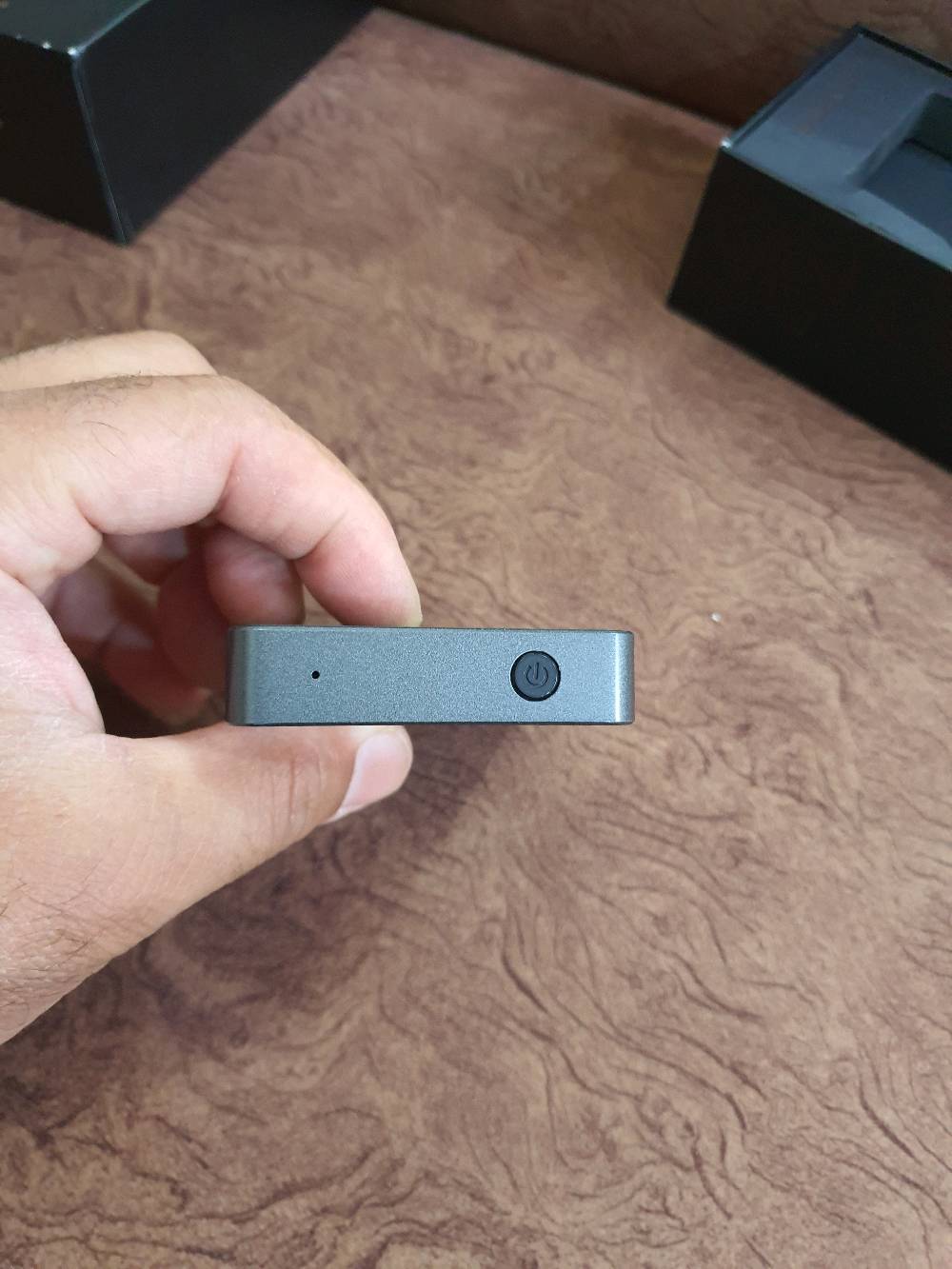 walker h2 Hi-Fi music player  
مشغل صوتيات احترافي من شركة والكر