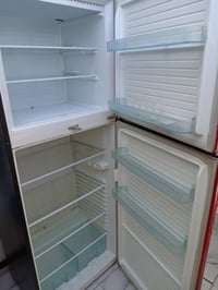 ثلاجة كبيرة • جيوليري • ما تجمد