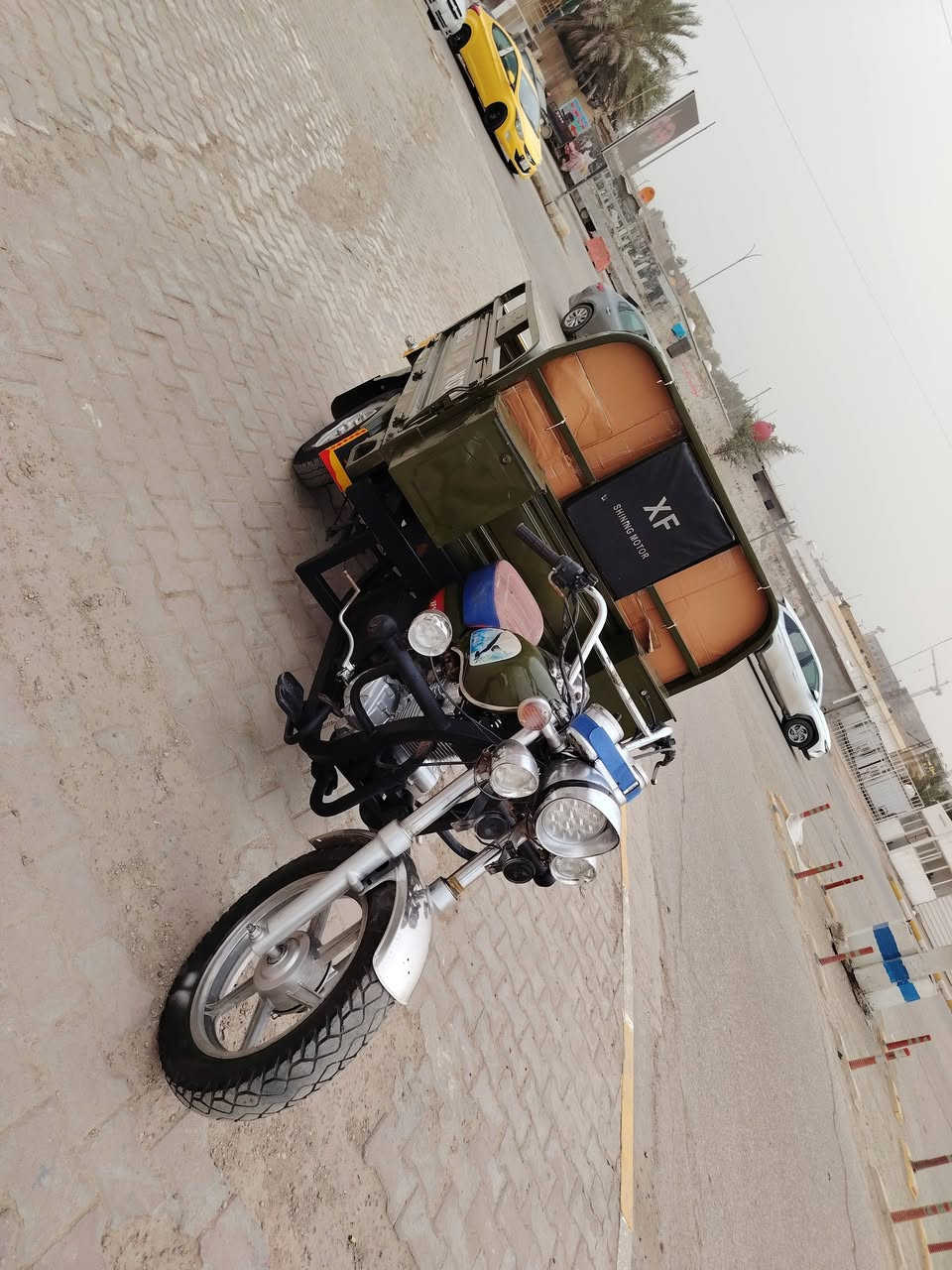 السلام عليكم اخوان دراجه للبيع الموديل 2021 المكان ديوانيه الدراجه رقم وسنويه باسمي  ما متواجد على الفيس راح اخلي رقمي وليد اتصل بخير ويدلل ***********

