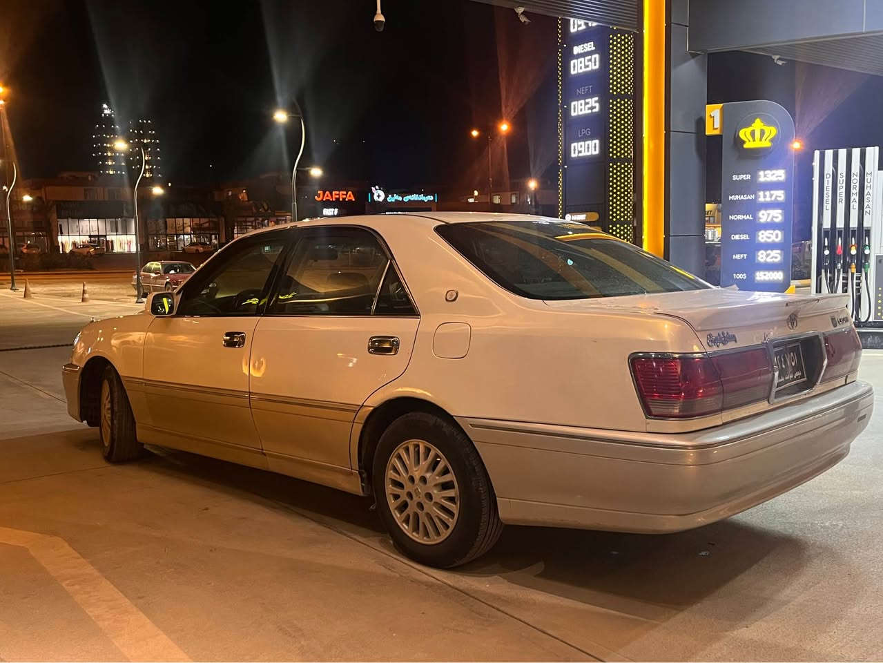 مەلیکە موسسس . ٢٠٠٣ کریستاڵ d4 بچوک ناو زەرد . هەموو شتێک لە ڕەسمەکان دیارە ماڵی دۆستە بێ مەسرەف بێ تەقەو ڕەقە کامل مەسرەف. دەعمو لێدراوی نییە سەقف و حیزام بەشەرت  سوکان و لێخوڕینی ڕەقەم یەک. سعری کۆتای ٤٤ گەڵا . ***********. مشتەری تێلکە مەجالی کۆمێنت و چاتم نییە❤️ السليمانية, العراق
