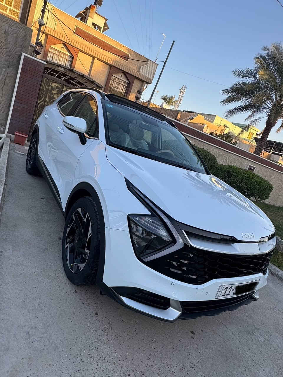 كيا سبورتج خليجي موديل 2024 رقم بغداد بأسمي مكفولة كفالة عامة لاشخط ولارصعة ولابارد ولاتكحيل 
كير ومكينة وحدادية وتبريد مكفولات السيارة شرط الفحص ماشة 26 الف كم
فول مواصفات بصمة تشغيل عن بعد جنطة كهرباء بانوراما شاشة كامرة حساسات امامي خلفي شفتات ستيرن مري شفط اربع انظمة قيادة تدفئة بالكشنات رادارات ويل حجم 19 وباقي المواصفات  
مكاني بابل حي الامير 
السعر 233 
***********
***********
