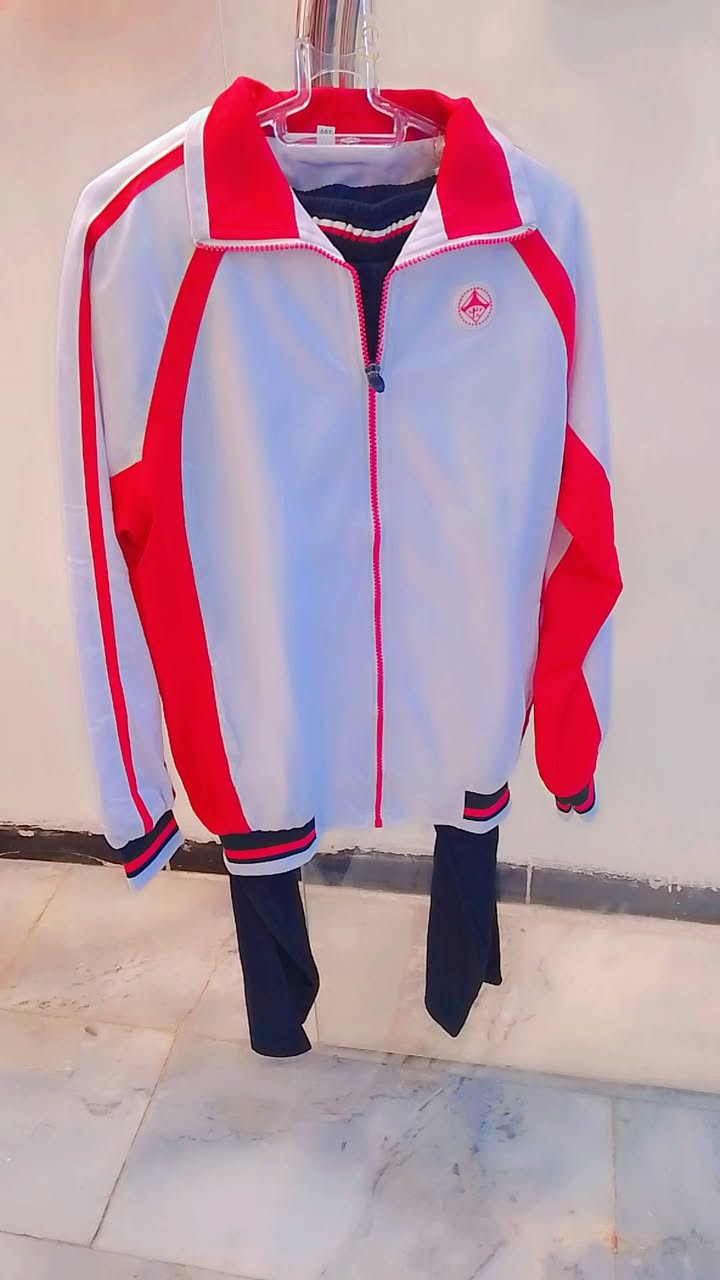 تراكات رياضيه خامته ستن ثخين مبطن سعر ناااار 🔥سعر القطعه 15كل قطعتين 25 يوجد خدمه توصيل للحجز والاستفسار على الرقم ***********
