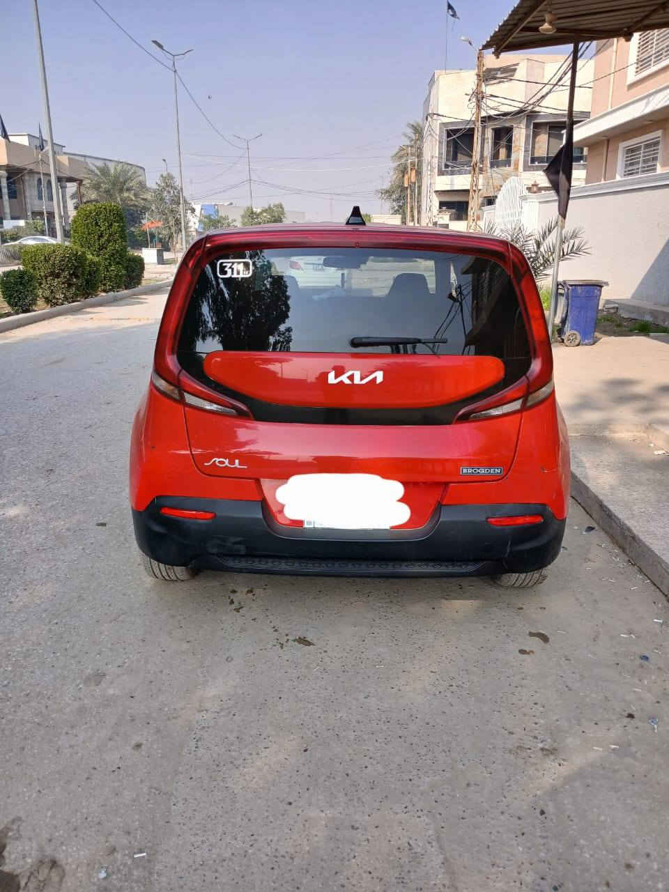 السلام عليكم.صول ٢٠٢٢. وارد امريكي  ٧١ الف كيلو متر . رادار امامي  رادار جانبي تحكمات ستيرن بدون بصمه حادث جامبلغ أمامي مع ربع بابل السايق .خدوش بسيطه بيه. اطفاء ذاتي أثناء الوقوف. تحديد مسار . انزلاق .
***********
