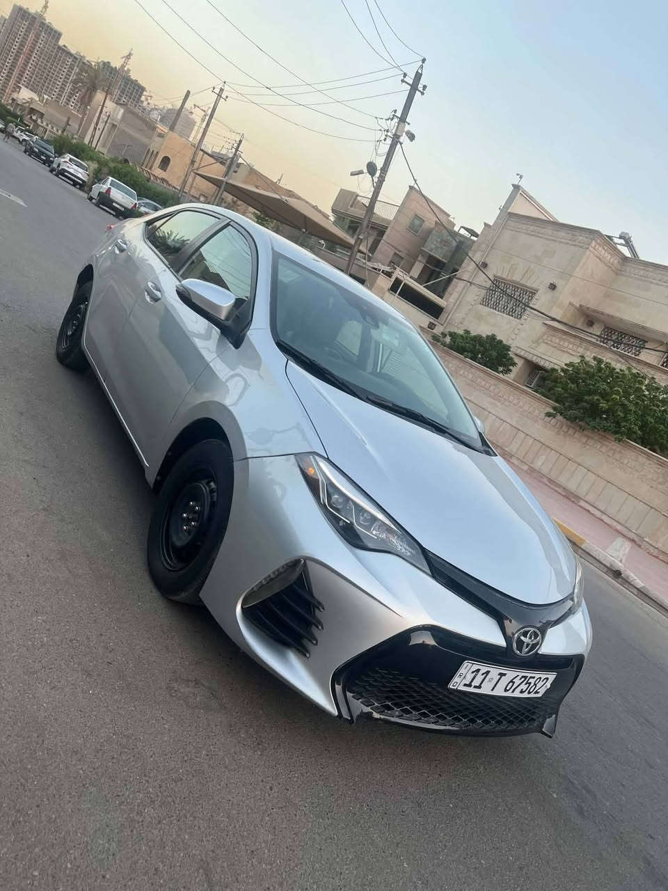 السلام عليكم
كورلا2018se
رقم بغداد هزة وسنوية ورقم جدد ماشية ١٤٠الف
كير ومكينة وصدر وتبريد وتخم تاير مكفولات وجاهزة
رادار وحجر ولايتات بلاد
ظررهة جاملغ وبنيد مبدلات نفس اللون وبيهة بداية الشاصي تصليح 
وبيهة طختين بالعراق مصلحات مرفق الصور بالمنشور
عارضهة ١١٥ وبيهة شي بسيط
بغداد مقابل مرور الطوبجي
***********
