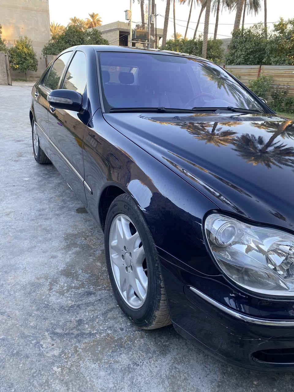 السلام عليكم 
للبيع مرسيدس s350غواصه 2002
باب طويل وارد يابان 
مصبوغه عام للجماليه فقط بدون حادث 
رقم بغداد انكليزي بأسمي 
السعر 12.500وبيها مجال بسيط 
للاستفسار الاتصال ع الرقم 
 اتصال ***********
***********واتساب 
مكان السياره بغداد الكاظمية
