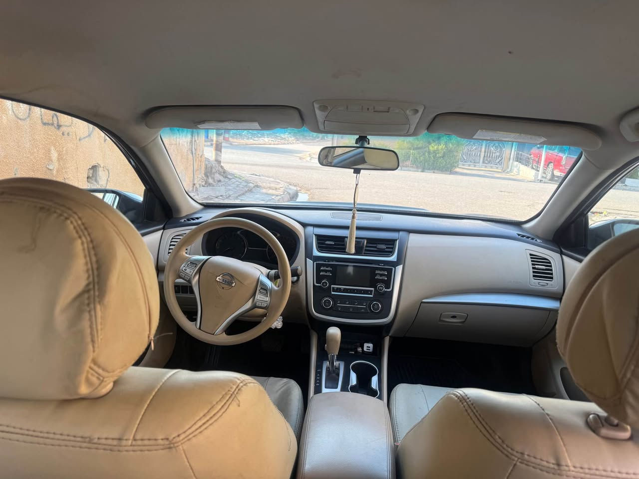 نيسان التيما 2017 s  سيارة وارد امريكي داخل بيجي مميز تشغيل بصمه تشغيل عن بعد سنتر لوك بابين بصمه تحكم استيرن جهتين تثبيت سرعه لون اسود اربع تيرات جدد صدر جديد كير بي براد الضرر باب سكن تجاري بدون ضربه جاملغ سكن و بونيد ضربتها بسيطه بدنة السكن بس بدون شواصي بدون دواخل السيارة رقم كركوك مشروع وطني جديدة ل ٢٠٢٧
*********** كركوك, العراق
