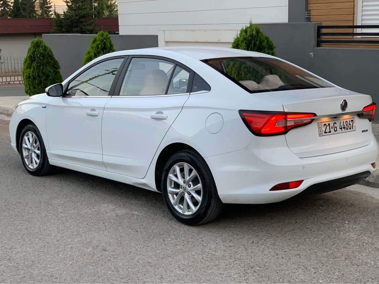 MG5 Comfort 2024💯
✅کۆمفۆرت- 27000 کم ڕۆشتووە-بێ بۆیاخ بێ سارد بێ شوخت ئەو چاڵەی دۆسەی هەیە  -زۆر پاک و جوان -هەموو گیانی لەسەر دەقی شەریکەیە 
❇️ئۆتۆماتیک -بەسمەیە-شاشه-كامێرە-حاسە-ناوکرێمی-دوو مۆدی لێخوڕین-ليد-ئۆتۆ لایت -ویلکەپ-ئیشارەتی سەر ئاوێنە- ئاوێنە کارەبا-تحدید سرعە ـ ڤۆلیۆم-ABS-تەبرید لەمس -حساس تایە
🌐 گاعی قاڵبی KQD - بەرگی کوشنی بۆ کراوە 
🕹️شوێن / سلێمانی 
نرخ/106 💵
📲 *********** السليمانية, العراق
